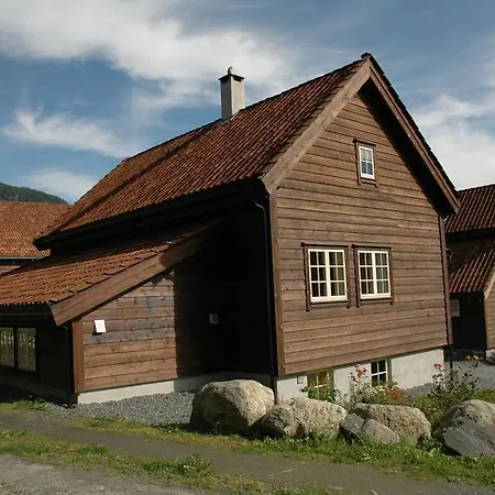 Nedrebergtunet ストリン